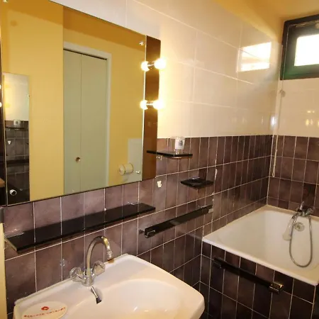 Renove 4 Pers Au Pied Des Pistes, Proche Commerces, Esf Et Luge - Fr-1-297-117