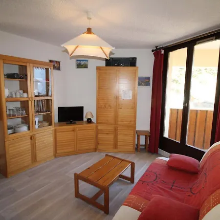 Renove 4 Pers Au Pied Des Pistes, Proche Commerces, Esf Et Luge - Fr-1-297-117 Apartment