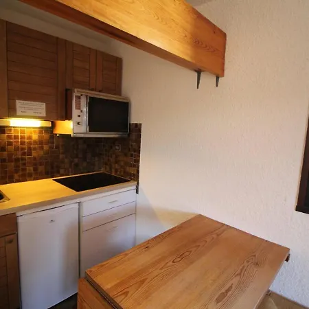 Renove 4 Pers Au Pied Des Pistes, Proche Commerces, Esf Et Luge - Fr-1-297-117 Apartment